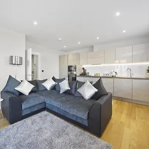  Apartment Flat 1 Bridge House United Kingdom